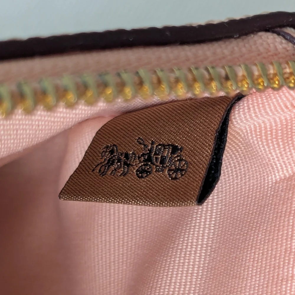 Coach authentic large